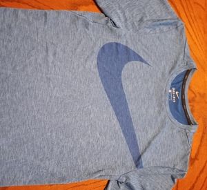 Nike t shirt